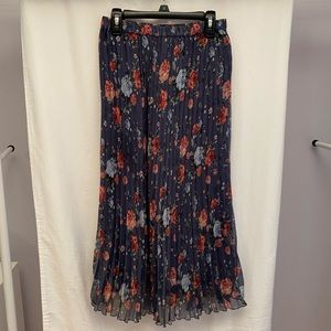H and M floral pleated midi skirt size 4